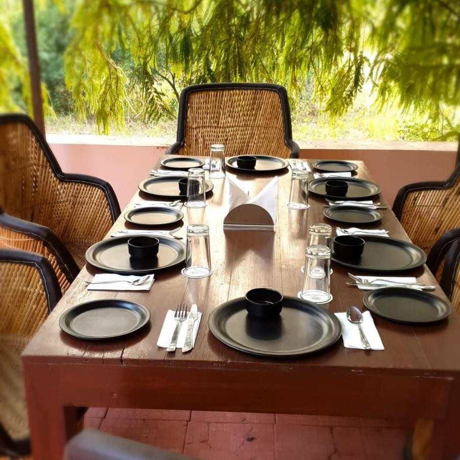Namanbagh Hotel Алвар Екстериор снимка